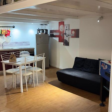 Small Mezzanine Apartment Colosseo Rom Exteriör bild